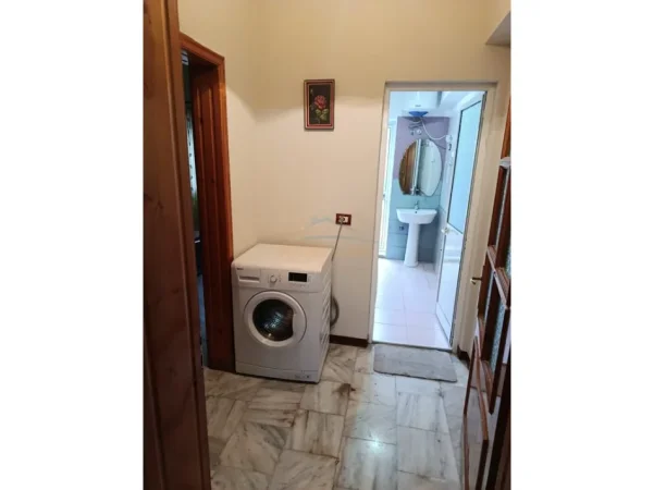 Tirane, jepet me qera 2+1 Kati 3, 124 m² 370 € (Kodra e Priftit)