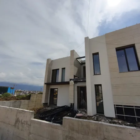 Tirane, shitet Vile 2 Katshe , 430 m² 1.265.000 € 