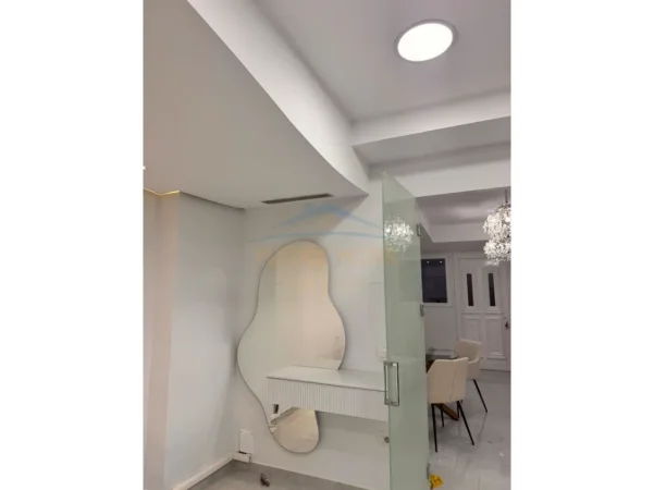 Tirane, jepet me qera apartament 1+1 Kati 0, 55 m² 550 € (Kodra e Diellit)
