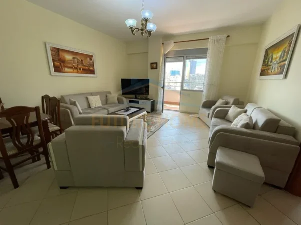 Tirane, jepet me qera apartament 2+1 Kati 6, 90 m² 650 € (Rruga e Dibrës,)