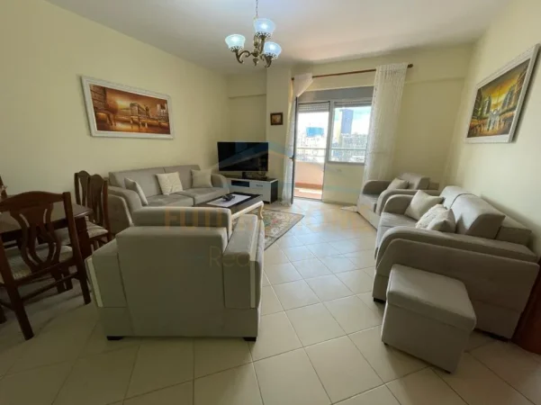 Tirane, jap me qera apartament 2+1 Kati 6, 90 m² 650 € (Rruga e Dibrës)