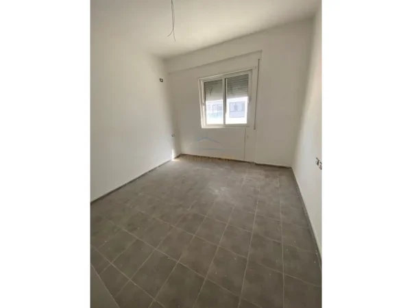 Vlore, shitet apartament 2+1+Ballkon Kati 5, 106 m² 218.400 € (Lungomare)