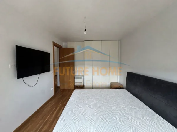 Tirane, jepet me qera apartament 1+1 Kati 10, 80 m² 1.000 € (Blloku,Tirane.)