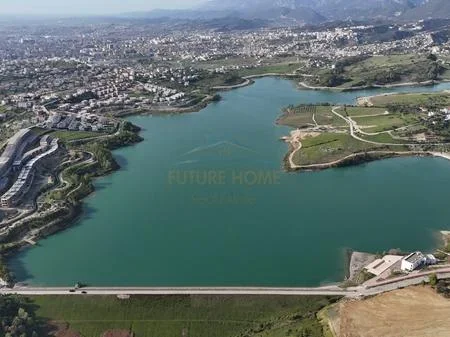 Tirane, shitet Vile 3 Katshe Kati 3, 215 m² 475.000 € (LIQENI I FARKES)