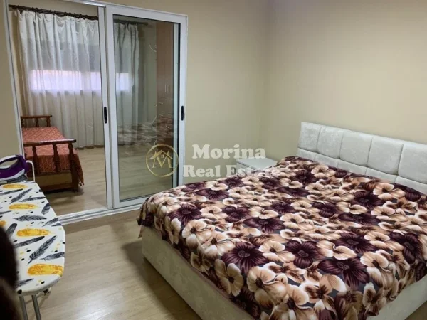 Tirane, jepet me qera apartament 1+1 Kati 3, 70 m² 450 € (Pediatria)