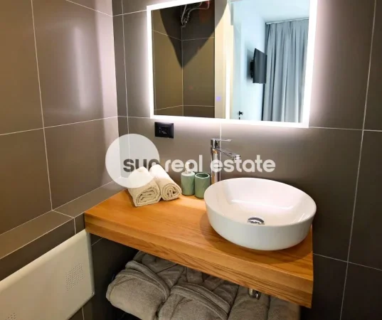 Shkoder, jepet me qera garsonier 1+1 Kati 0, 25 m² (PARRUCE)