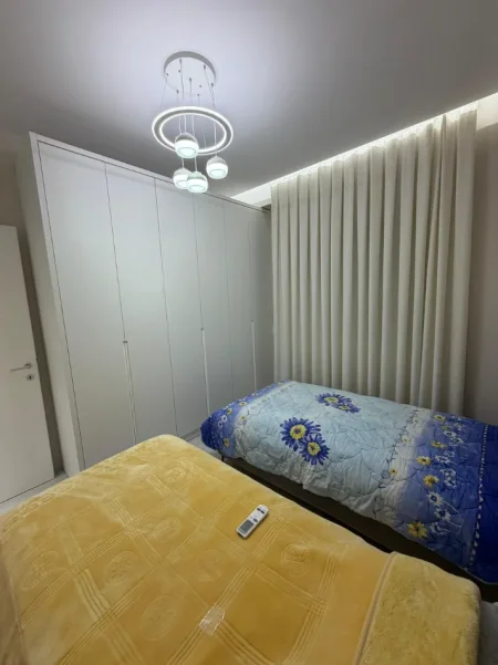 Tirane, jepet me qera apartament 2+1 , 107 m² (RRUGA E KAVAJES)
