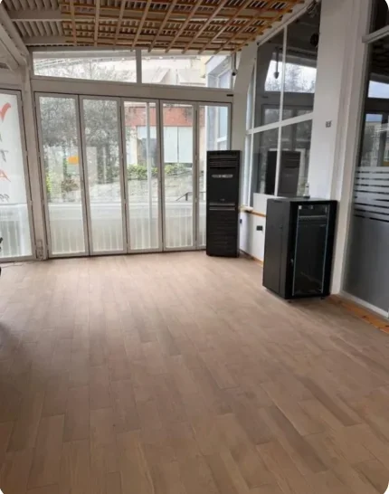 Tirane, jepet me qera dyqan Kati 1, 230 m² 1.200 € (Kodra e Diellit)