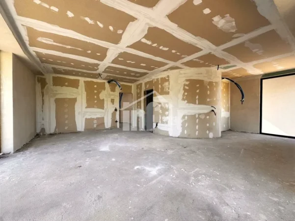 Tirane, shitet Vile 2 Katshe , 290 m² 790.000 € (NË FARKË)