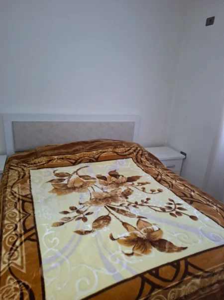 Tirane, jepet me qera apartament 1+1 Kati 2, 71 m² 450 € 