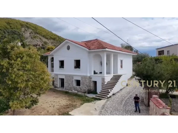 Tirane, shes ambjent biznesi Kati 2, 600 m² 1.000.000 € (Petrele)