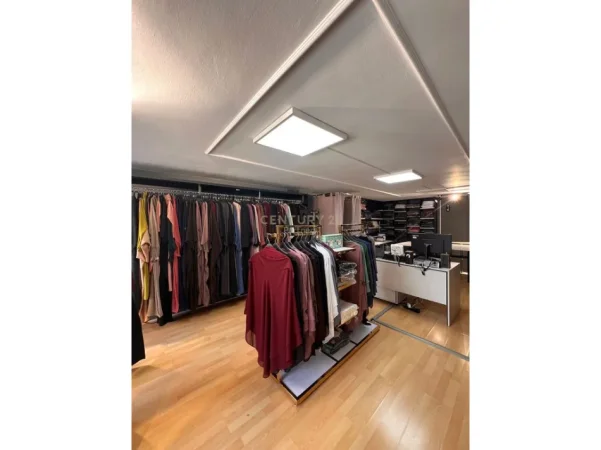 Tirane, shes ambjent biznesi Kati 0, 62 m² 150.000 € 