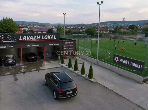 Tirane, jepet me qera ambjent biznesi , 1.500 m² 1.500 € 