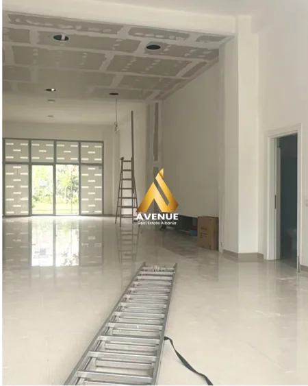 Tirane, jepet me qera ambjent biznesi Kati 0, 140 m² 2.400 € (Rruga Anton Lufi)