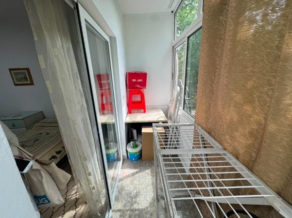 Tirane, jepet me qera apartament 2+1 Kati 2, (rruga e dibres)