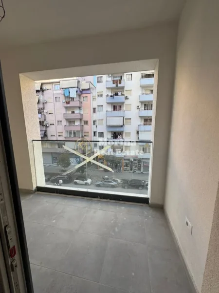 Tirane, jepet me qera apartament 2+1 Kati 0, (Apartament 21 Astir Kompleksi Molla)
