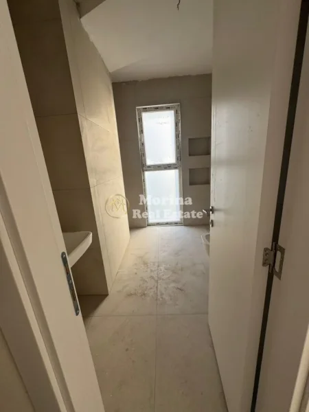 Tirane, jepet me qera apartament 2+1 Kati 0, (Apartament 21 Astir Kompleksi Molla)