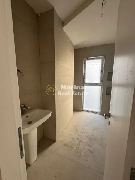 Tirane, jepet me qera apartament 2+1 Kati 0, (Apartament 21 Astir Kompleksi Molla)