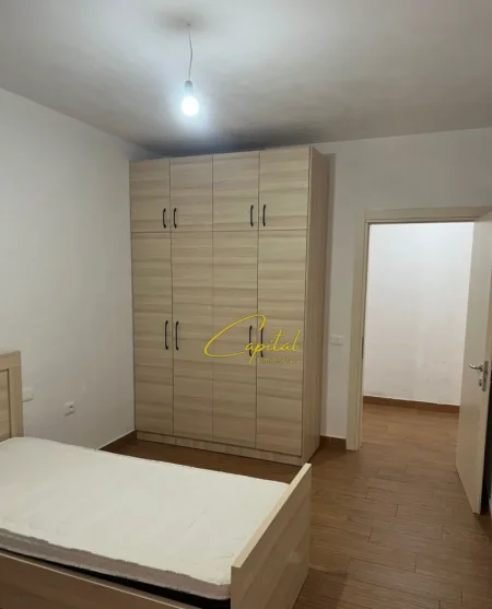 Tirane, jepet me qera apartament 2+1 Kati 1, 105 m² 500 € (ASTIR)