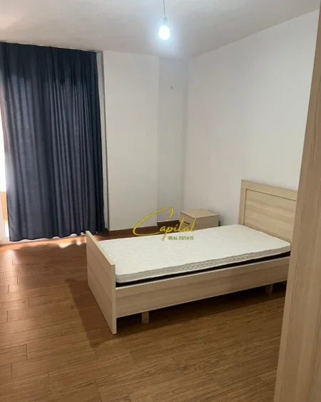 Tirane, jepet me qera apartament 2+1 Kati 1, 105 m² 500 € (ASTIR)
