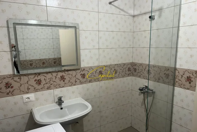 Tirane, jepet me qera apartament 2+1 Kati 1, 105 m² 500 € (ASTIR)