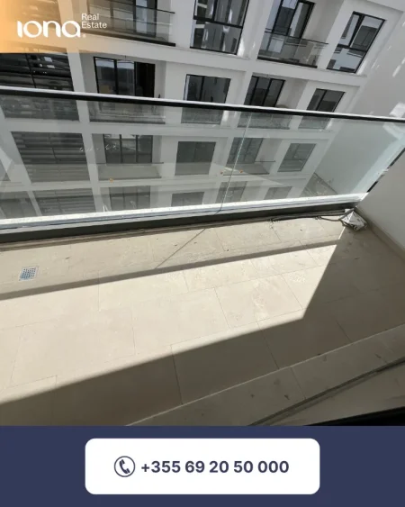 Mali Robit, shitet apartament 2+1 Kati 3, 79 m² 111.500 € (200 m larg detit)