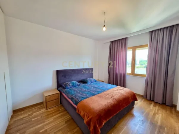 Tirane, jepet me qera apartament 1+1+Aneks+Ballkon Kati 9, 77 m² 1.000 € 