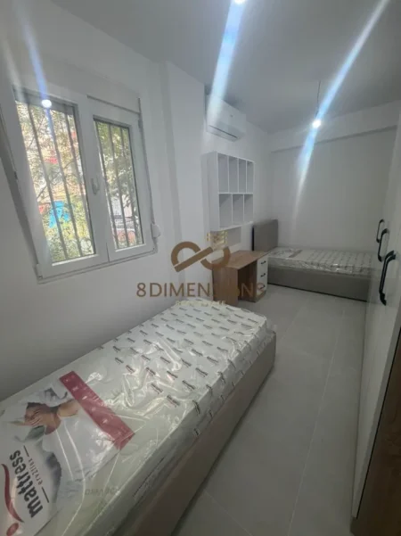 Tirane, shitet apartament 2+1 Kati 1, 85 m² 165.000 € (laprake)