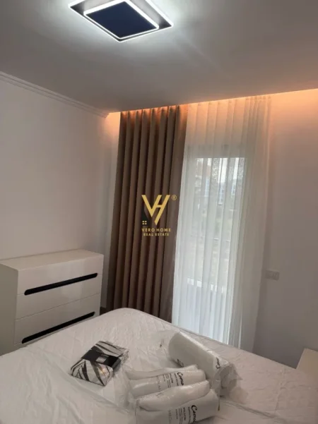 Tirane, jepet me qera apartament 1+1+Ballkon Kati 2, 65 m² 620 € (BULEVARDI I RI)