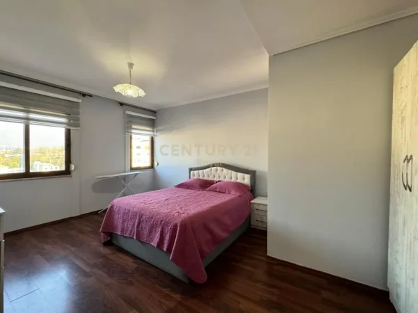 Tirane, jepet me qera apartament 2+1+Aneks+Ballkon Kati 9, 100 m² 800 € 