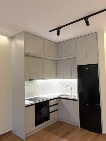 Tirane, jepet me qera apartament 1+1 Kati 6, 75 m² 500 € (Rruga Dritan Hoxha)