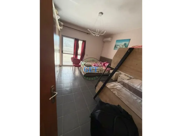 Durres, shitet apartament 1+1 Kati 3, 65 m² 60.000 € (Shkëmbi i Kavajës)