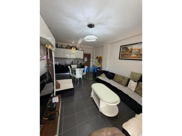 Durres, shitet apartament 1+1 Kati 3, 65 m² 60.000 € (Shkëmbi i Kavajës)