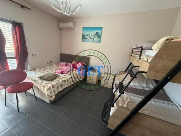 Durres, shitet apartament 1+1 Kati 3, 65 m² 60.000 € (Shkëmbi i Kavajës)