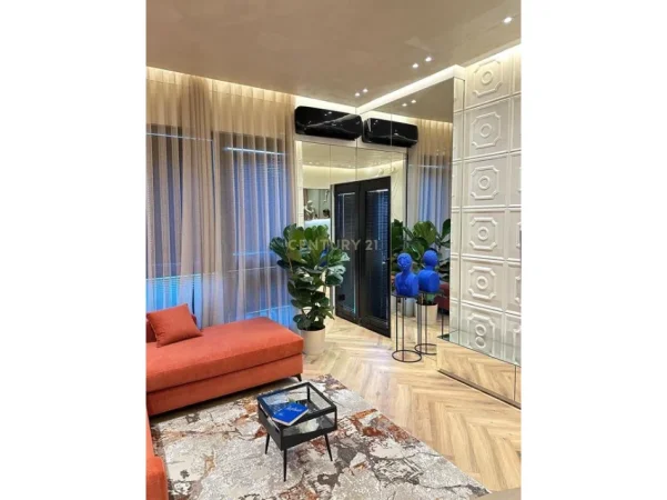 Tirane, jepet me qera apartament 1+1+Aneks+Ballkon Kati 5, 70 m² 1.000 € (Square 21)