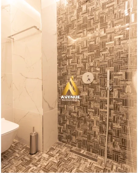 Tirane, shitet apartament 2+1 Kati 2, 105 m² 260.000 € (zogu i zi)