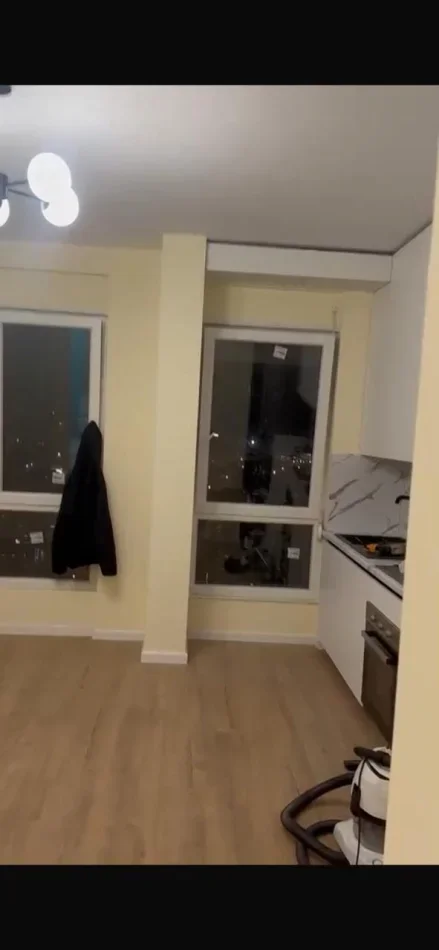 Tirane, jepet me qera apartament 2+1 Kati 8, 100 m² 600 € (Rruga 5 Maji)