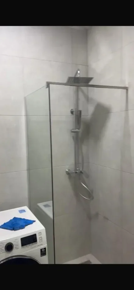 Tirane, jepet me qera apartament 2+1 Kati 8, 100 m² 600 € (Rruga 5 Maji)
