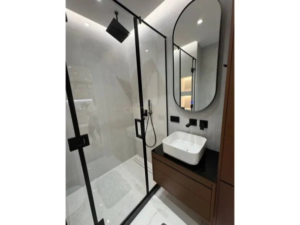 Tirane, jepet me qera apartament 1+1+Aneks+Ballkon Kati 3, 74 m² 680 € (Kompleksi Molla)