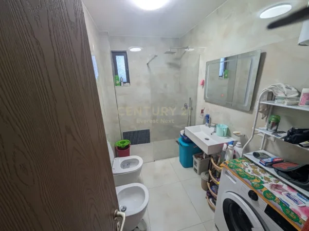 Tirane, shes apartament 2+1+Aneks+Ballkon Kati 1, 80 m² 150.000 € 