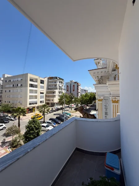 Durres, shitet apartament 2+1+Ballkon Kati 2, 75 m² 120.000 € (Plazh rruga pavarsia)