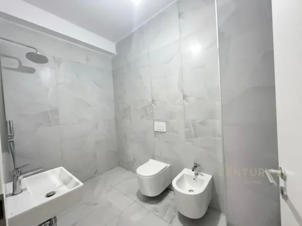 Tirane, shes apartament 1+1+Aneks+Ballkon Kati 6, 65 m² 120.000 € 