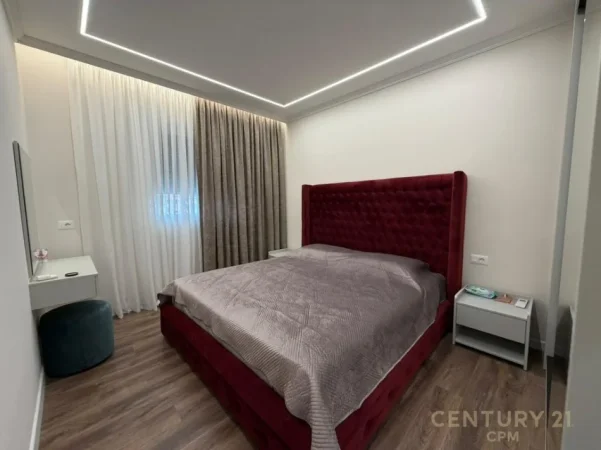 Tirane, shes apartament 1+1+Aneks+Ballkon Kati 7, 70 m² 260.000 € 