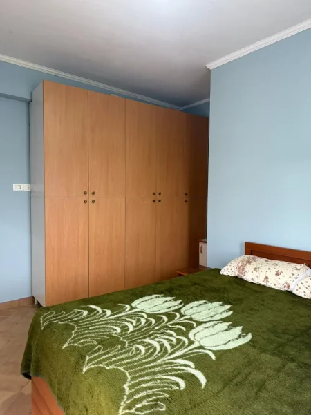 Tirane, jepet me qera apartament 1+1+Aneks+Ballkon Kati 3, 90 m² 35.000 € (Kodra e diellit)
