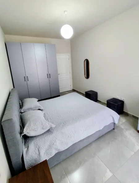 Tirane, jepet me qera apartament 1+1 Kati 2, 77 m² 490 € (KOMPLEKSI ASL)