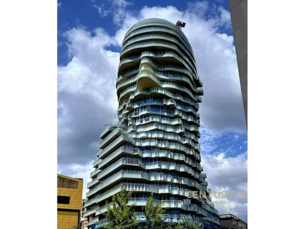Tirane, shes apartament 1+1+Aneks+Ballkon Kati 4, 127 m² (TIRANA ROCK)