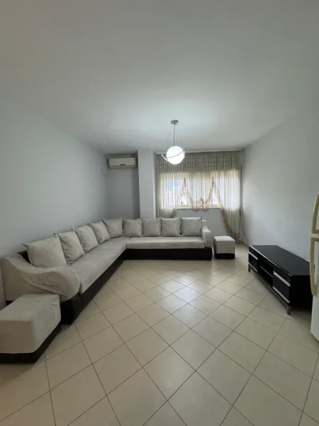 Tirane, jepet me qera 1+1 Kati 6, 500 € (Don Bosko)