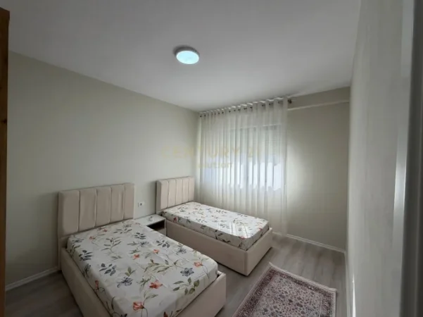Tirane, shes apartament 2+1+Aneks+Ballkon Kati 7, 99 m² 320.000 € 