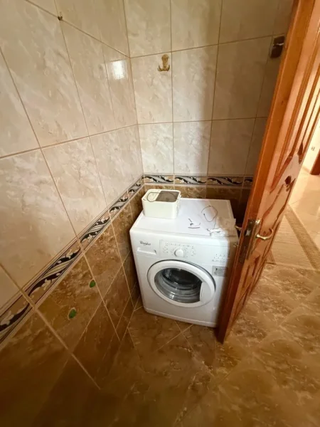 Tirane, jepet me qera apartament 1+1 Kati 2, 70 m² 400 € (Spitali Amerikan 2)