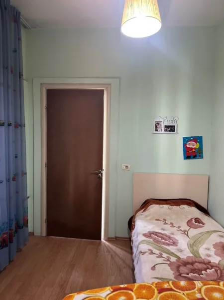 Tirane, jepet me qera apartament 2+1 Kati 3, 75 m² 650 € (Kodra e Diellit)